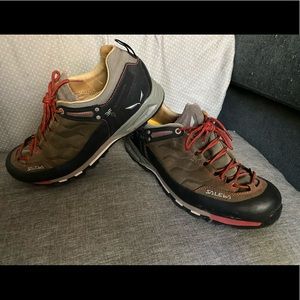 Salewa Approach shoes